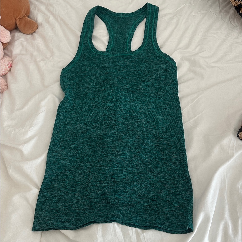 Lululemon tank